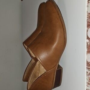 Naturalizer CARLYN BOOTIES Brown  Women's SIZE 6‎